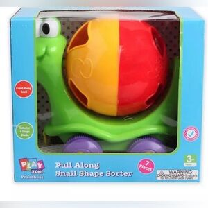 NWT pull along snail shape sorter toy 3+